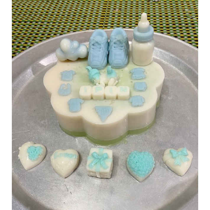 Khuôn silicon tim in hình các loại (hoa cúc, hoa hồng , chữ love, nơ)