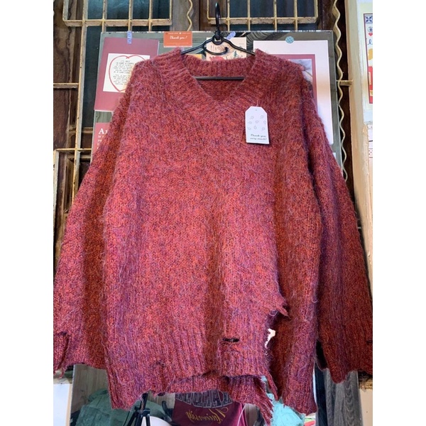 Pass áo len rách kiểu order taobao