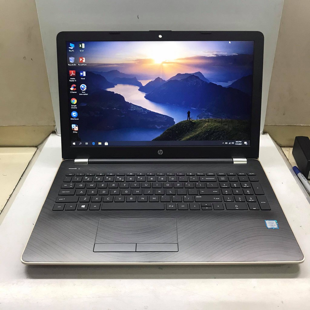 Máy Laptop HP 15 bs572TU Intel Core i3 6006U, 4gb ram, 500gb hdd, Vga Intel HD Graphics 520, 15.6 Inch,Đẹp , Rẻ