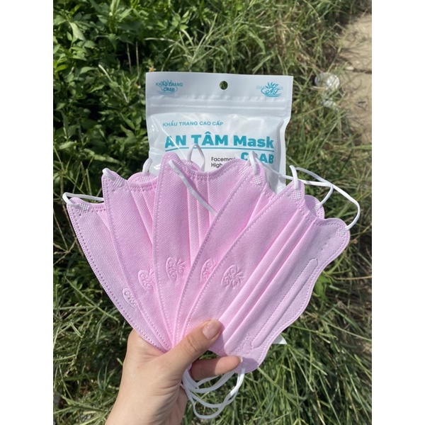 Thùng 300 chiếc khẩu trang KingKua An Tâm