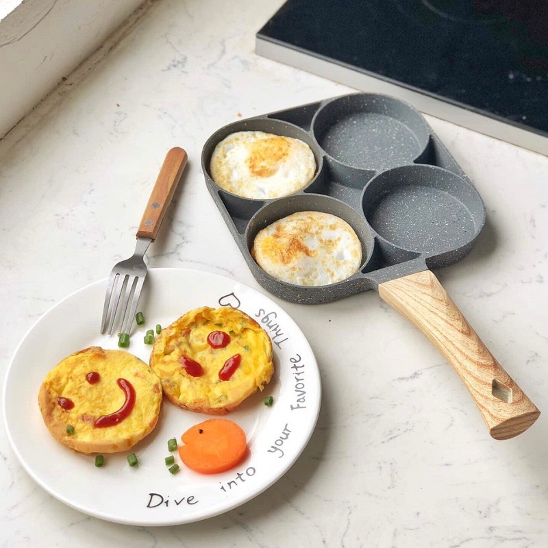 Chảo đá chiên trứng 4 ngăn, chảo làm bánh chia ngăn chia ô cán gỗ dùng được bếp từ