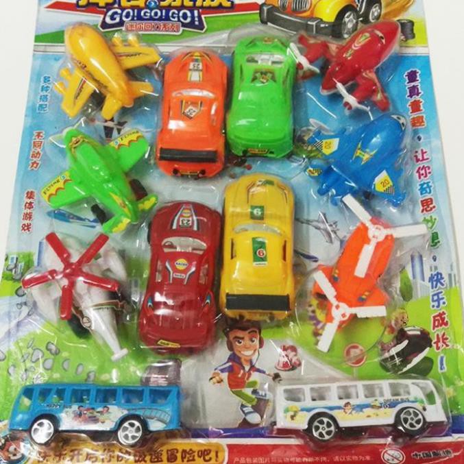 Vỉ 12 đồ chơi xe hơi mô hình, máy bay mô hình và xe khách