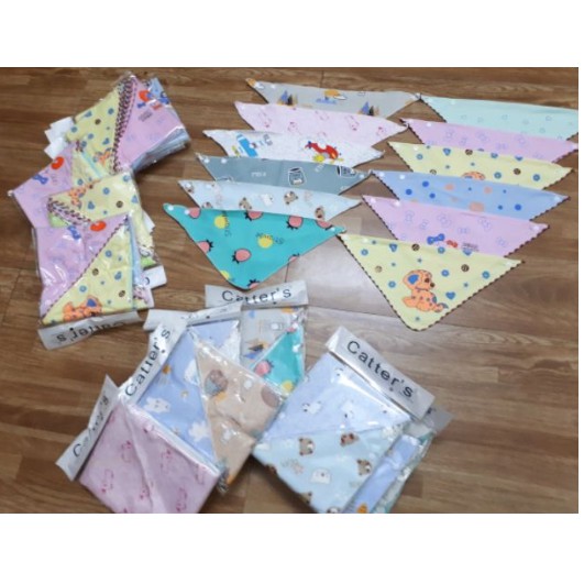 Yếm coton tam giác