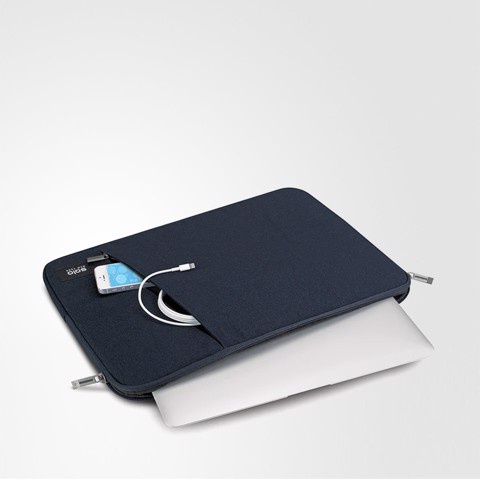 Túi Chống Sốc Laptop Công Sở Solo Oswald 13.3'' Thiết Kế Lót Chống Trầy &amp; Chống Thấm Nước - Balocenter