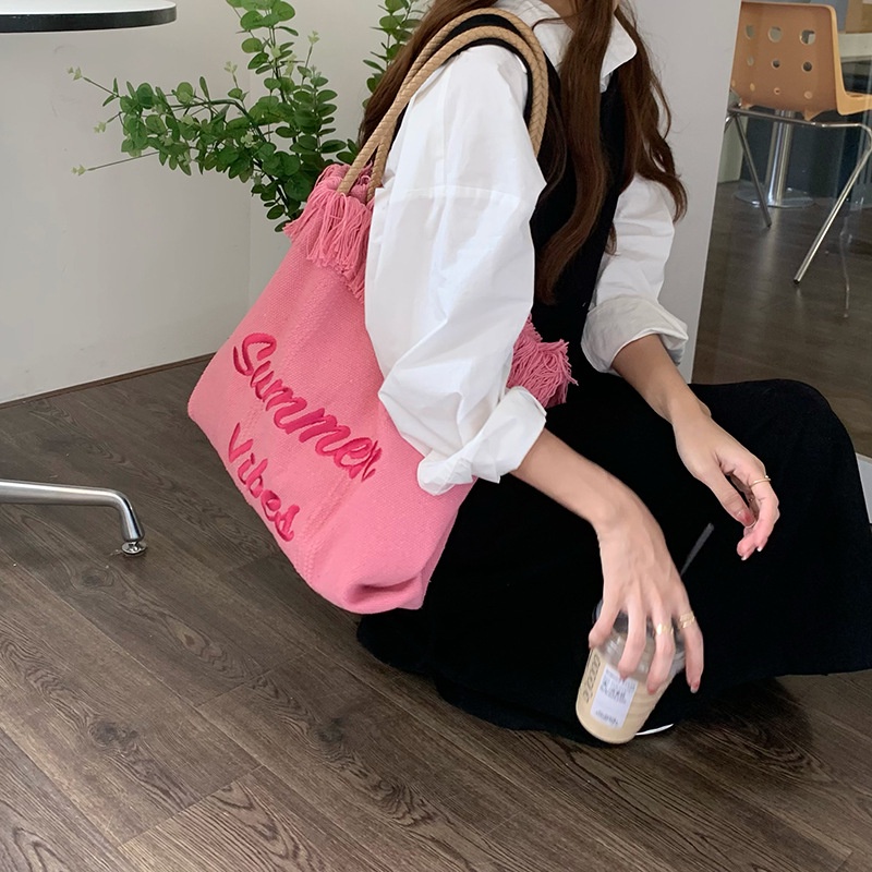 Túi Tote Đeo Vai Chất Liệu Vải Bố Thêu Chữ 2022 Phối Tua Rua Thời Trang Mùa Hè Cho Nữ