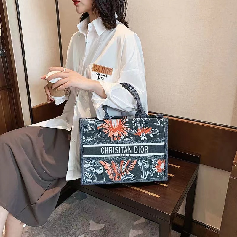 Túi Xách Cỡ Lớn Thêu Họa Tiết Thời Trang Cho Nữ Toàn Bộ