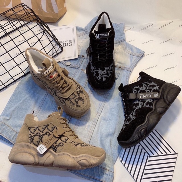 GIÀY THỂ THAO DO SIÊU HOT 2020 | BigBuy360 - bigbuy360.vn