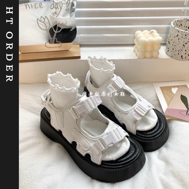 Sandal đế cao nữ bánh mì 2 màu trắng đen dễ phối đồ phong cách ulzzang đi học đi làm đi chơi #2218
