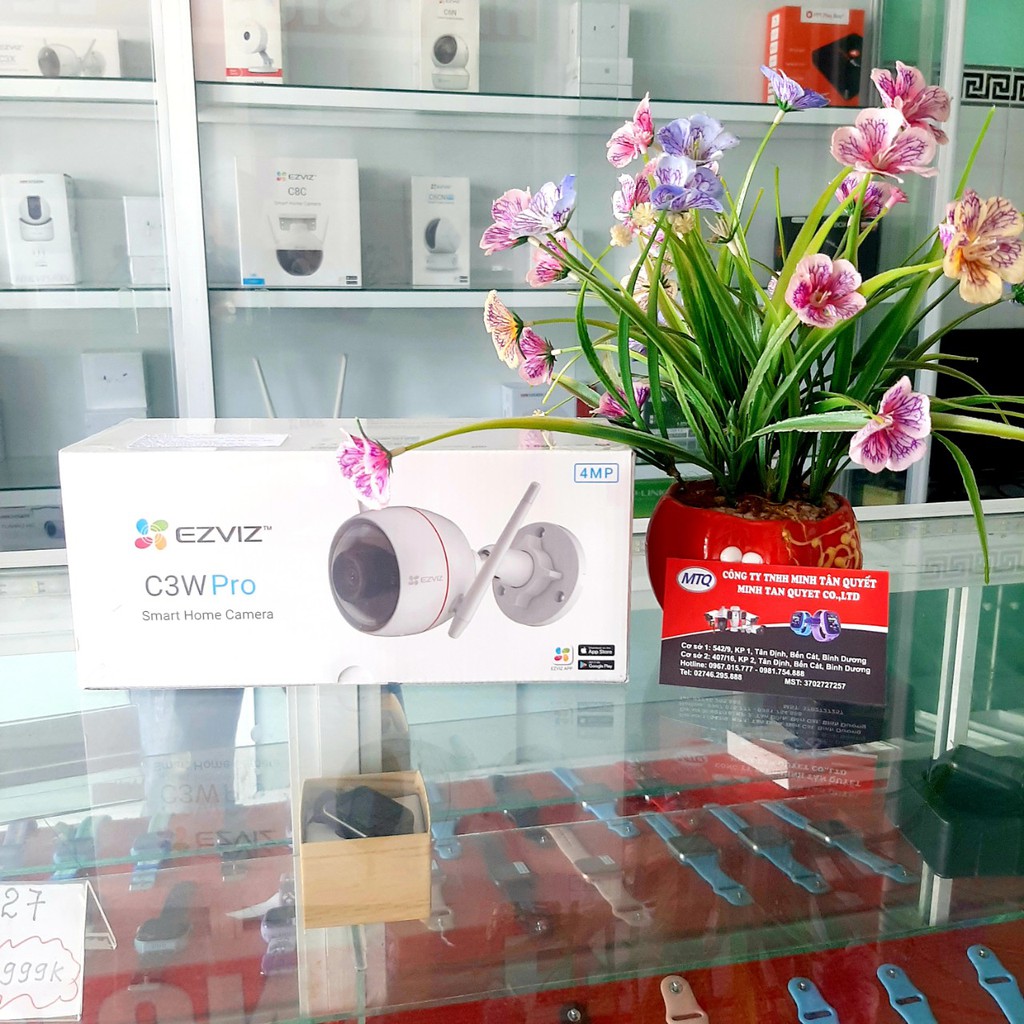 Camera Wifi  EZVIZ C3W PRO 4MP có màu 24/24 có loa có mic
