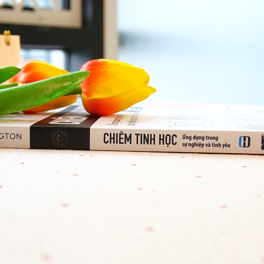 Sách Chiêm Tinh Học Ứng Dụng Trong Sự Nghiệp Và Tình Yêu