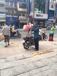 Ghế quầy bar kiểu bướm cực xinh 