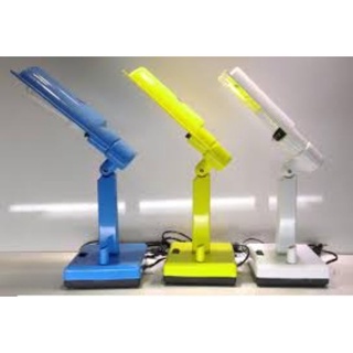 Đèn bàn học kèm bóng 5W