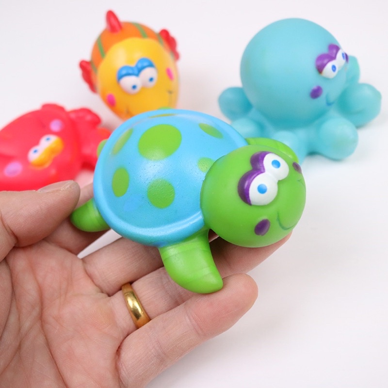 Xuất dư Úc!! Set 4 sinh vật biển phun nước web hãng 8$, đồ chơi bãi biển nhà tắm an toàn