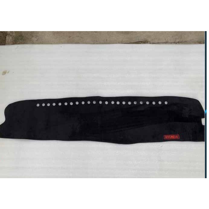 Thảm taplo xe tải Huyndai: N250,H150,H100,HD:75,110,120,65,72,78,99