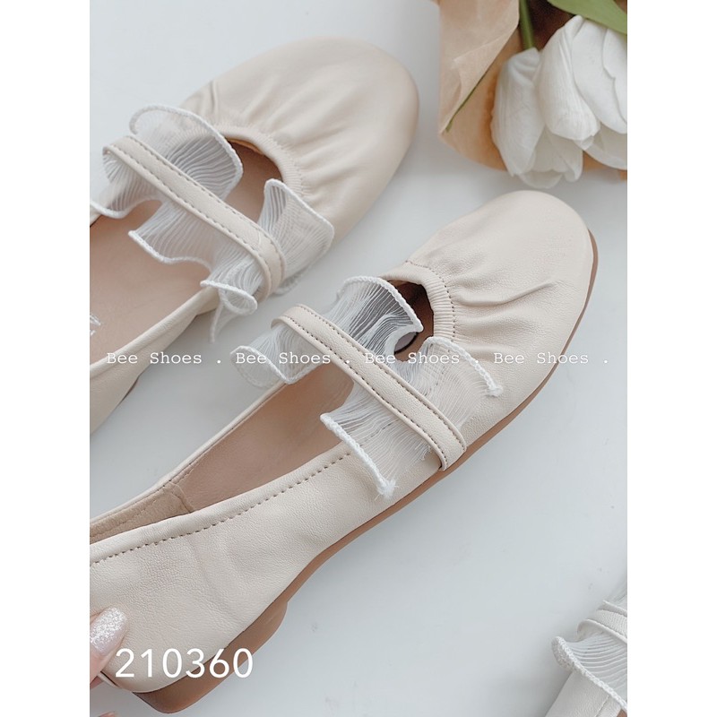 BEESHOES - GIÀY BÚP BÊ NỮ MŨI TRÒN QUAI NGANG BÈO ĐẾ BỆT - GIÀY BÚP BÊ NỮ MŨI TRÒN ĐẾ BỆT SẴN MÀU KEM - TRẮNG 210360