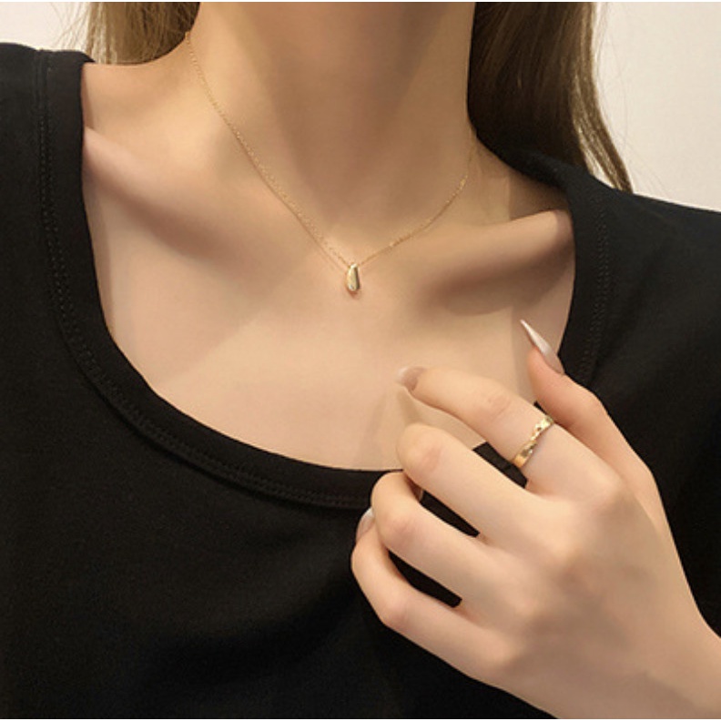 Dây chuyền Vòng cổ Choker TITAN màu Gold Snow (không đen gỉ) hình giọt nước HALLA DC127