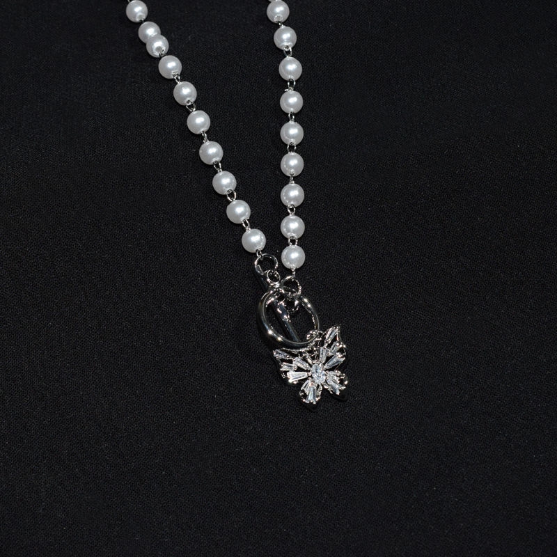 Dây Chuyền Mặt Hình Bướm Đính Ngọc Trai Phong Cách Vintage