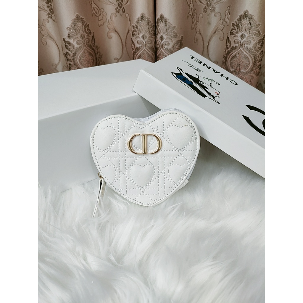 Túi đeo chéo nữ hình tim Dior