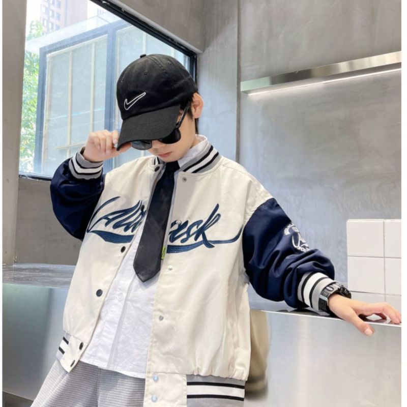 Áo khoác bomber bé trai bé gái size đại dù 2 lớp cho bé unisex in hình cá tính form 14 43kg HD247 0318 D