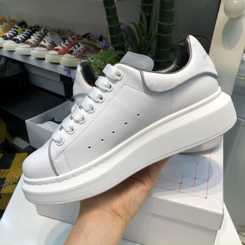[Mã 252FASHIONSALE giảm 12% đơn 99K] Giầy mcquen trắng phản quang 1:1 xịn ( full box + free ship )