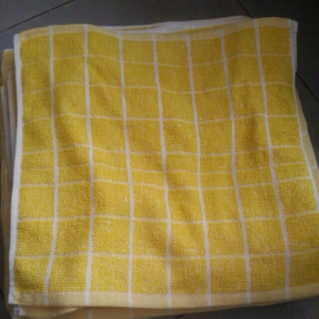 Khăn Vuông Vàng 26Cm