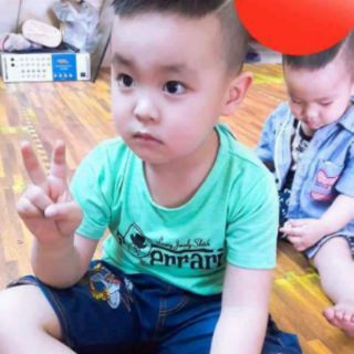 Áo phông Gap bé trai