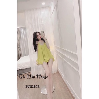 Đầm hai dây phối chân bèo