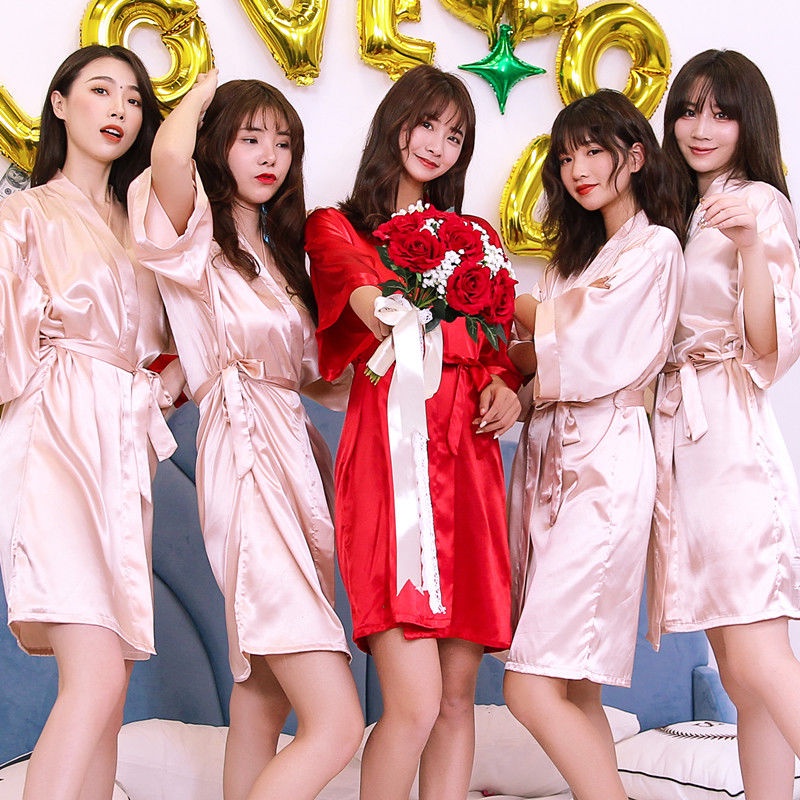 Đầm phù dâu thiết kế sang trọng quý phái | BigBuy360 - bigbuy360.vn