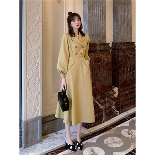 Váy cổ vest dáng manto