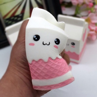 Squishy - Sữa Tươi