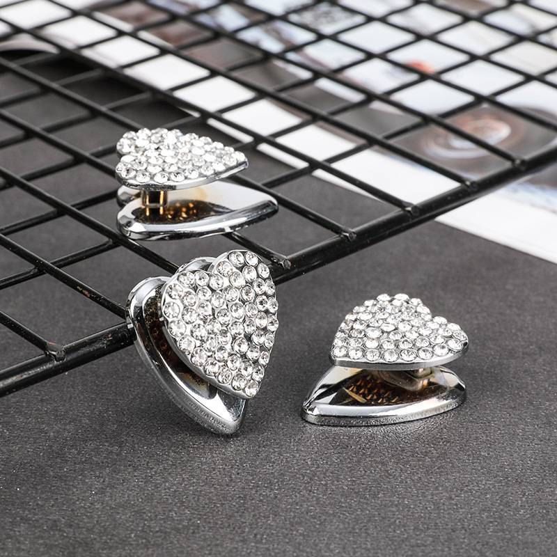 Móc Treo Đồ Mini Đa Năng Dạng Dính Hình Trái Tim Đính Đá Sang Trọng