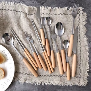 Bộ dao muỗng nĩa inox cán gỗ sang trọng