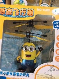 Minion bay cảm ứng bằng tay