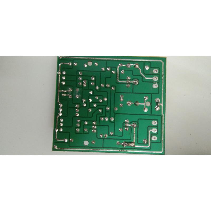 Bo công suất đa năng giá 1 bo