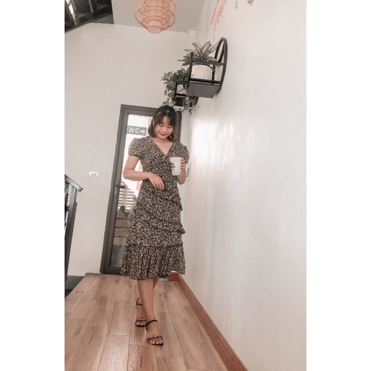 đầm hoa tiểu thư