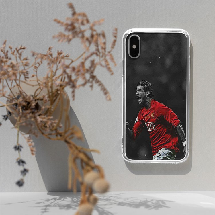 Ốp lưng Ronaldo CR7 trong màu áo MU cho Iphone 5 6 7 8 Plus 11 12 Pro Max X Xr MAN20210042