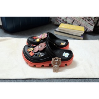 DÉP SỤC CROSS DUET ĐEN ĐẾ ĐỎ/ Tặng 8 Jibbizt