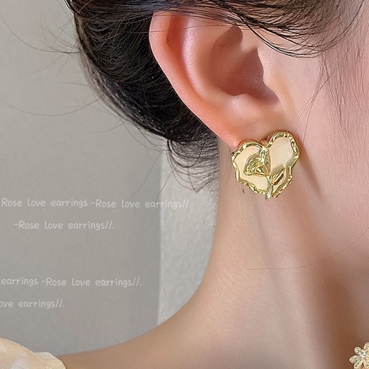 Bông Tai Hình Bướm Đính Ngọc Trai Cao Cấp Sang Trọng Phong Cách Hàn Quốc