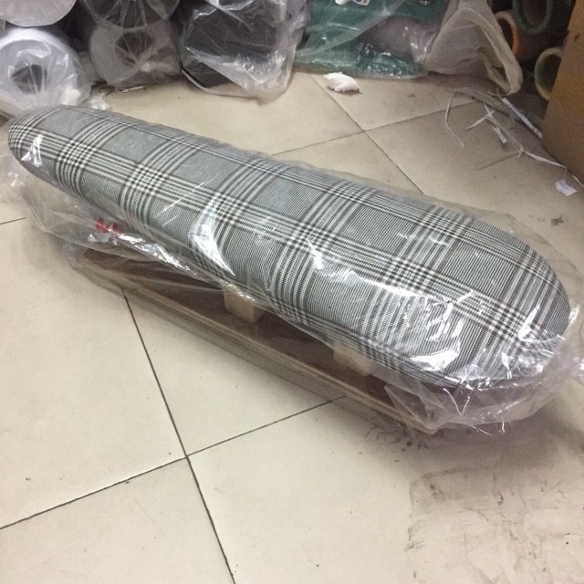 Cầu Là Quần Áo Cỡ To Và Bé Xịn Chuyên Dụng , Chân Gỗ Thấp , Bọc Vải Dầy Kẻ Caro Đẹp $020901
