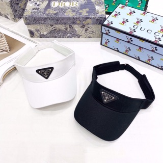 Mũ prada nửa đầu