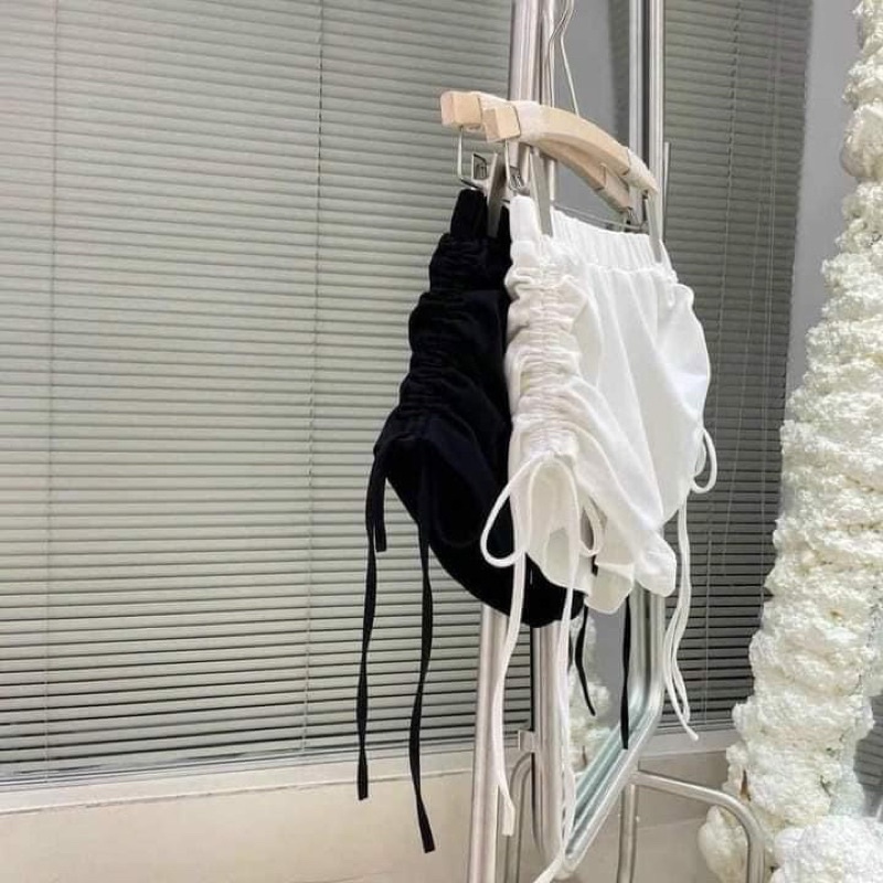 Quần sooc dây rút hông 2 màu chất dãn 4 chiều quần đùi dây rút 2 bên giãn màu đen trắng