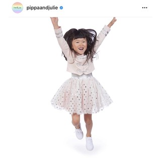 chân váy phồng nhiều lớp