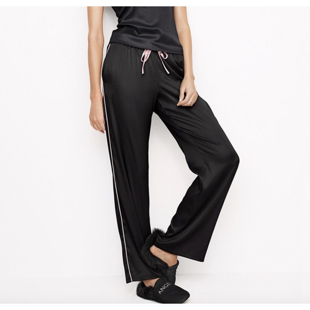 Dép Lông Giữ Sạch &amp; Ấm Chân Victoria's Secret