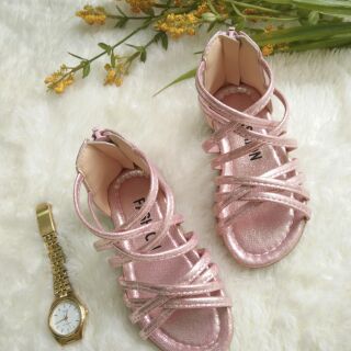 Giày sandal chiến binh