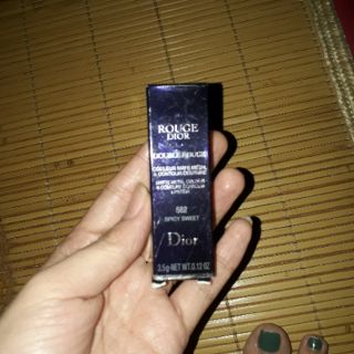 Son dior màu 852