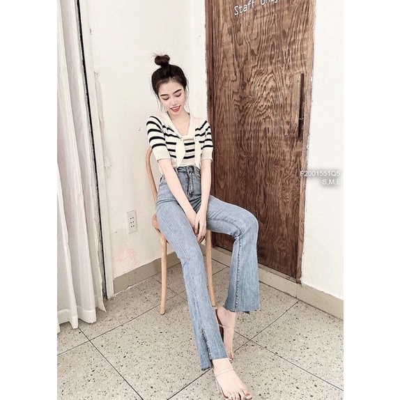 Quần jeans ống loe xẻ lai