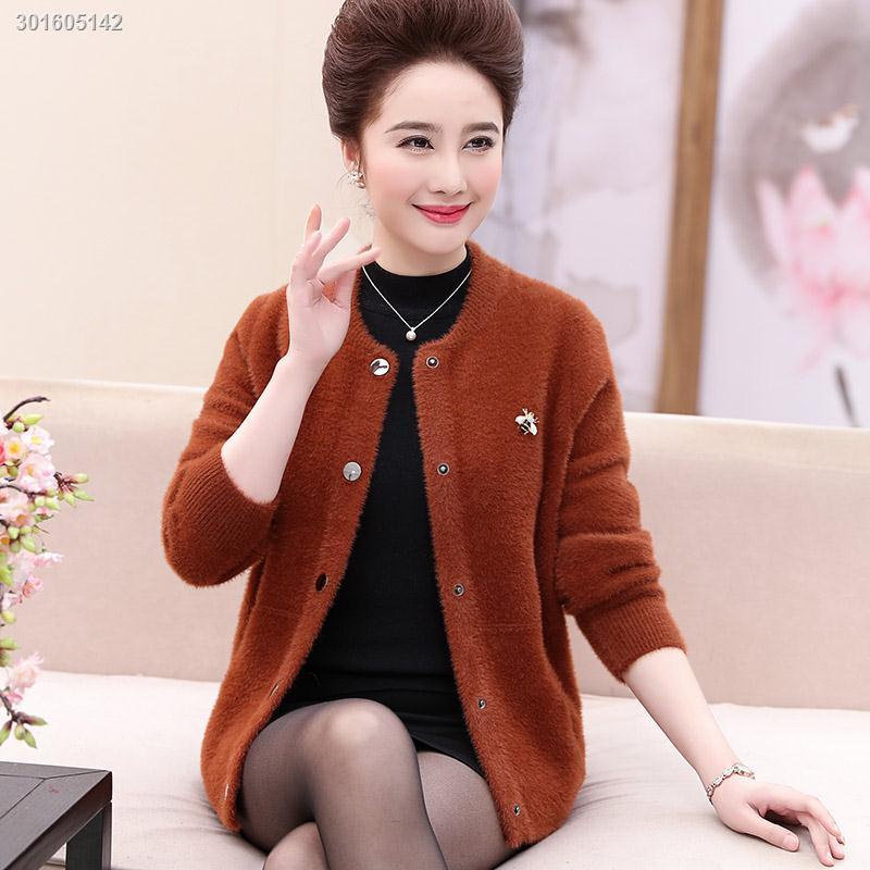 Middle-aged and elderly autumn and winter clothing imitation mink fleece sweater jacket women short middle-aged mothers knit cardigan loose Korean version