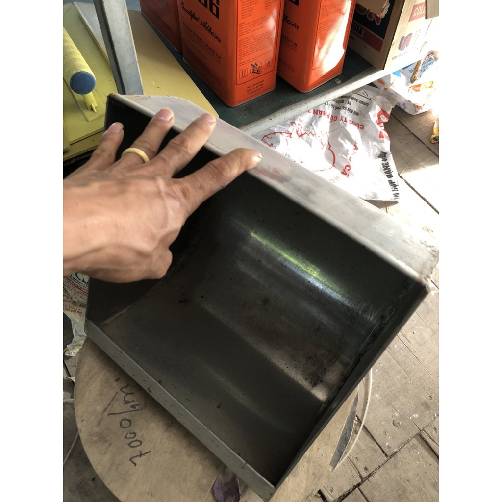 Máng lợn hình gầu bền đẹp , inox 304