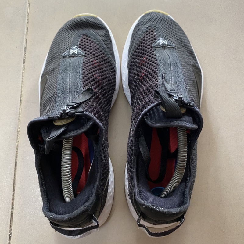 Giày chính hãng đã qua sử dụng