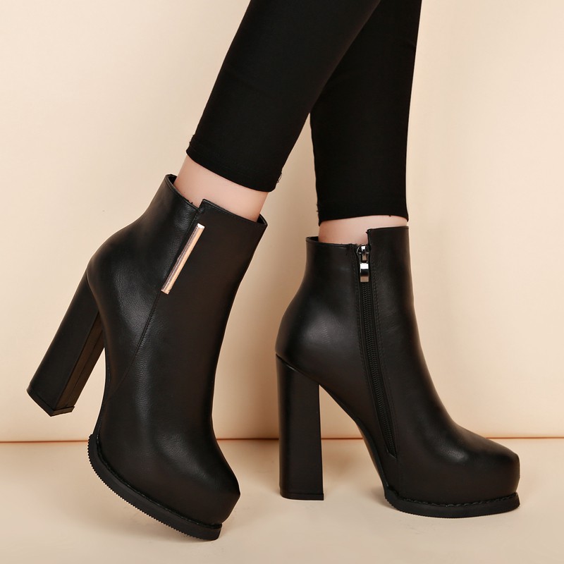 Giày bốt nữ đế dày phong cách thời trang Anh Quốc 2020 | BigBuy360 - bigbuy360.vn